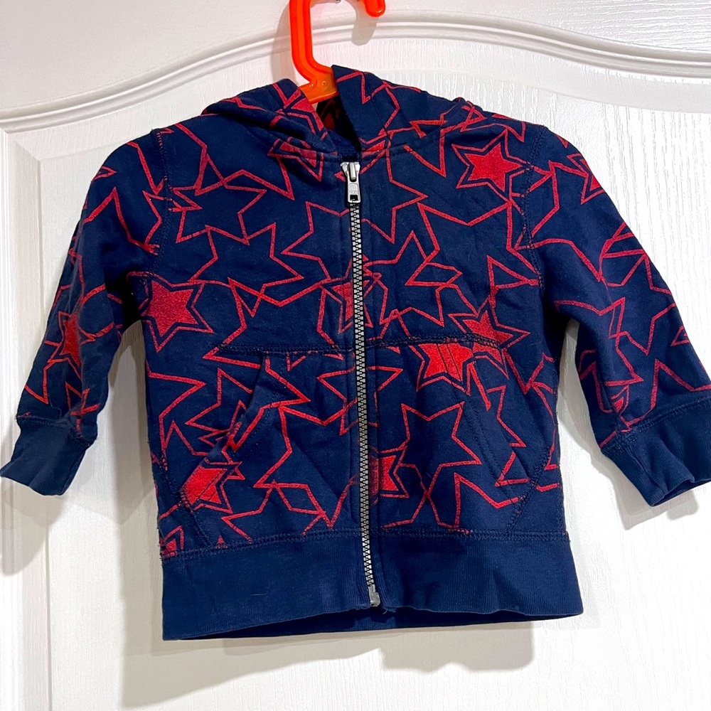 The place Boys hoodie size 12/18month
